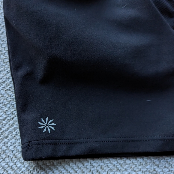 Athleta Elation v-neck crop d-dd black small - Picture 5 of 6